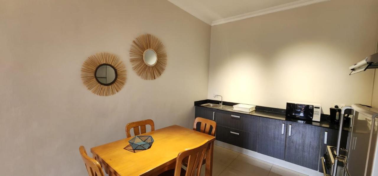 Appartment 4 Grand Bay Luaran gambar